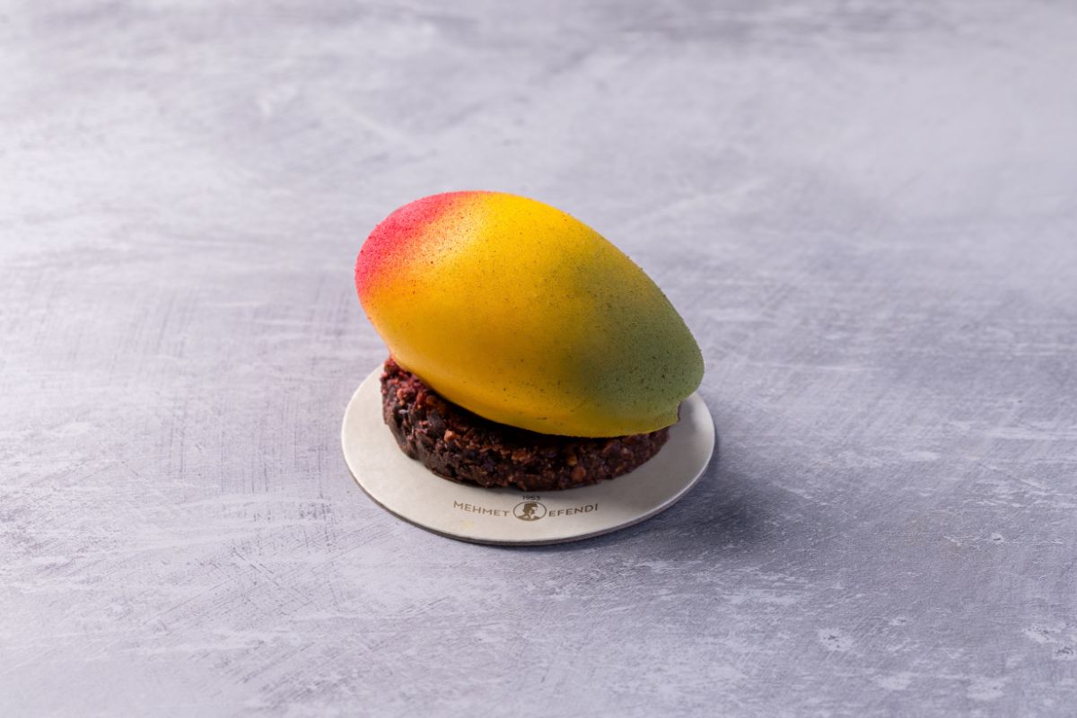 Mango Shape Cake