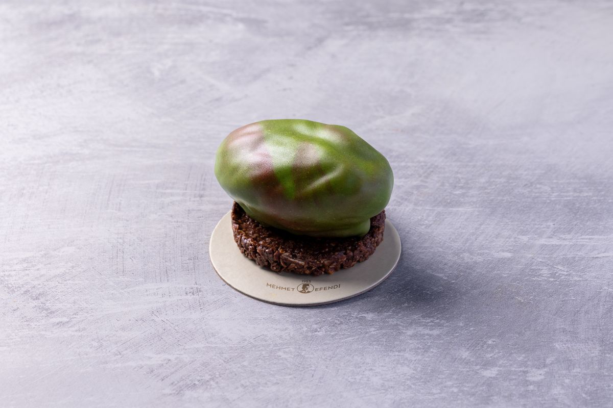 Pistachio Shape Cake