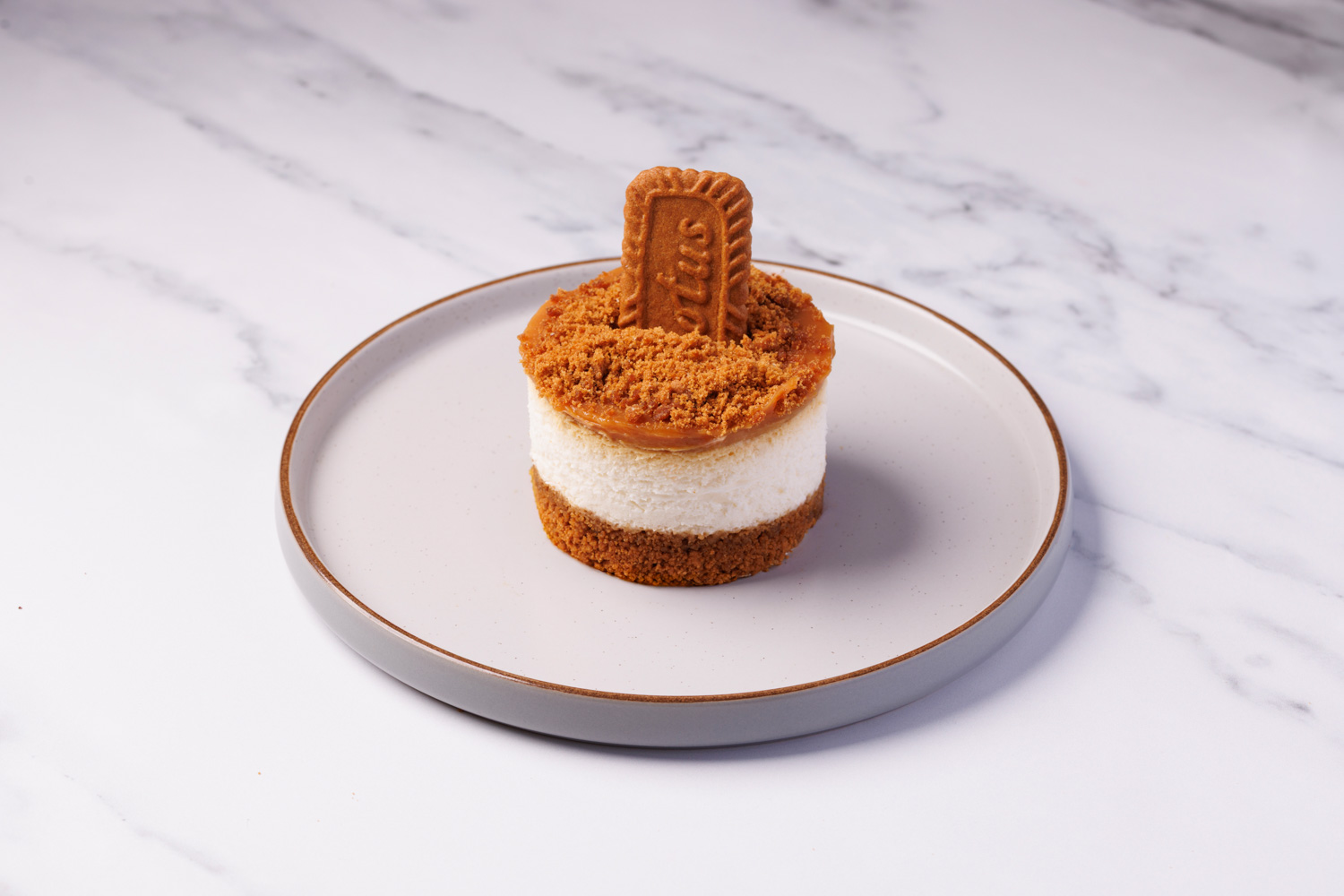 Lotus Biscoff Cake
