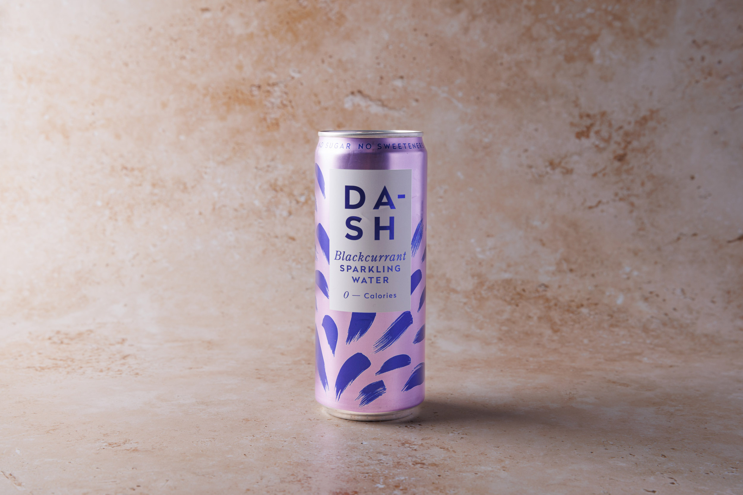 Blackcurrant Sparkling Water (0 Calories)