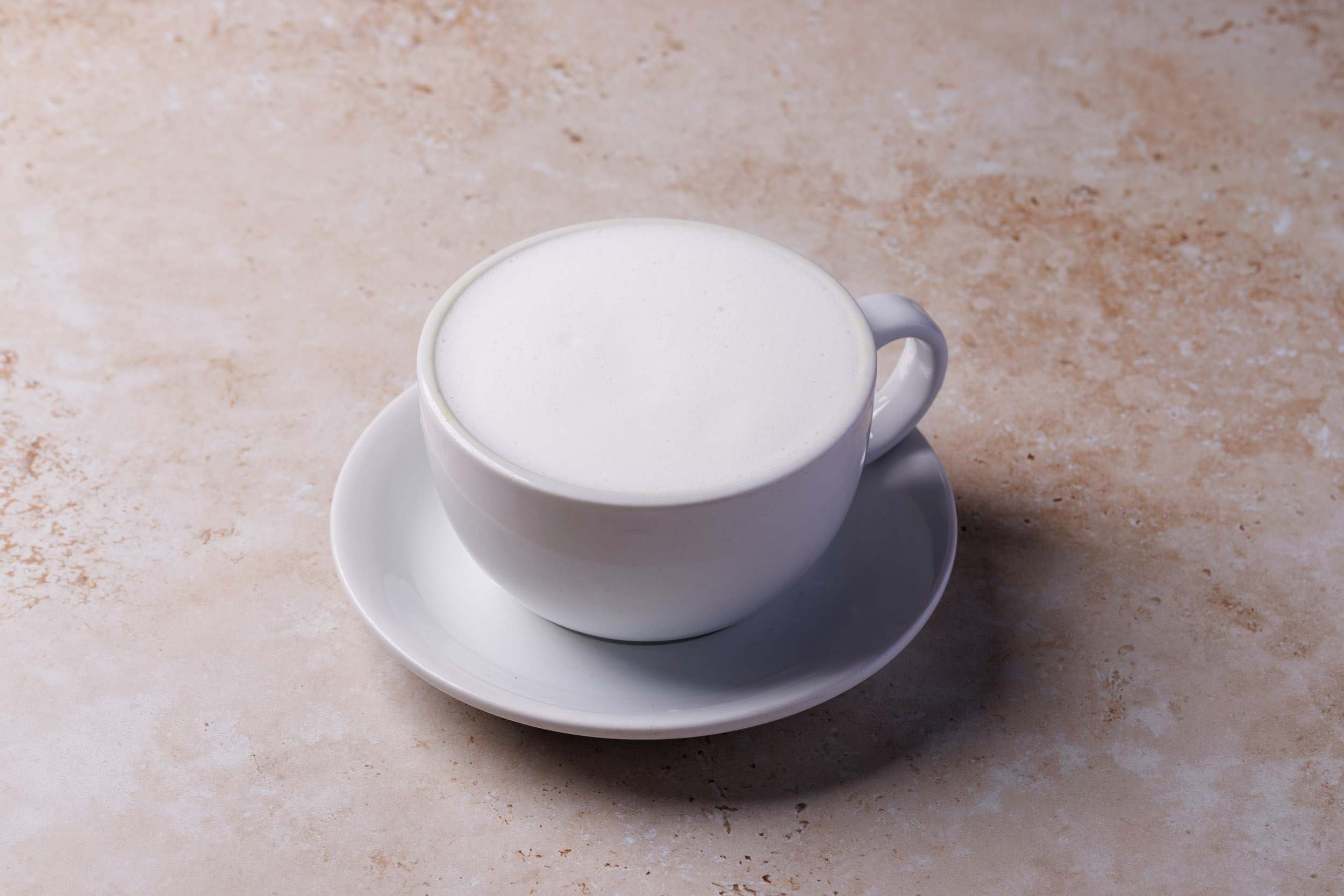 Hot/Iced White Mocha